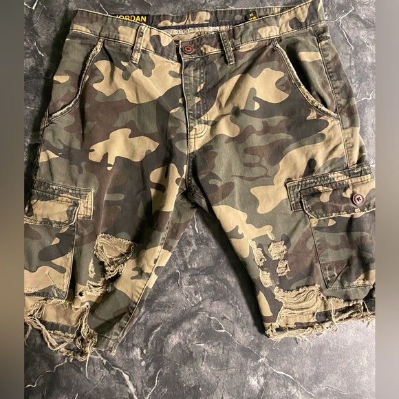 Jordan Craig Other - Men’s Jordan Craig War Torn Camo Cargo Shorts 34
